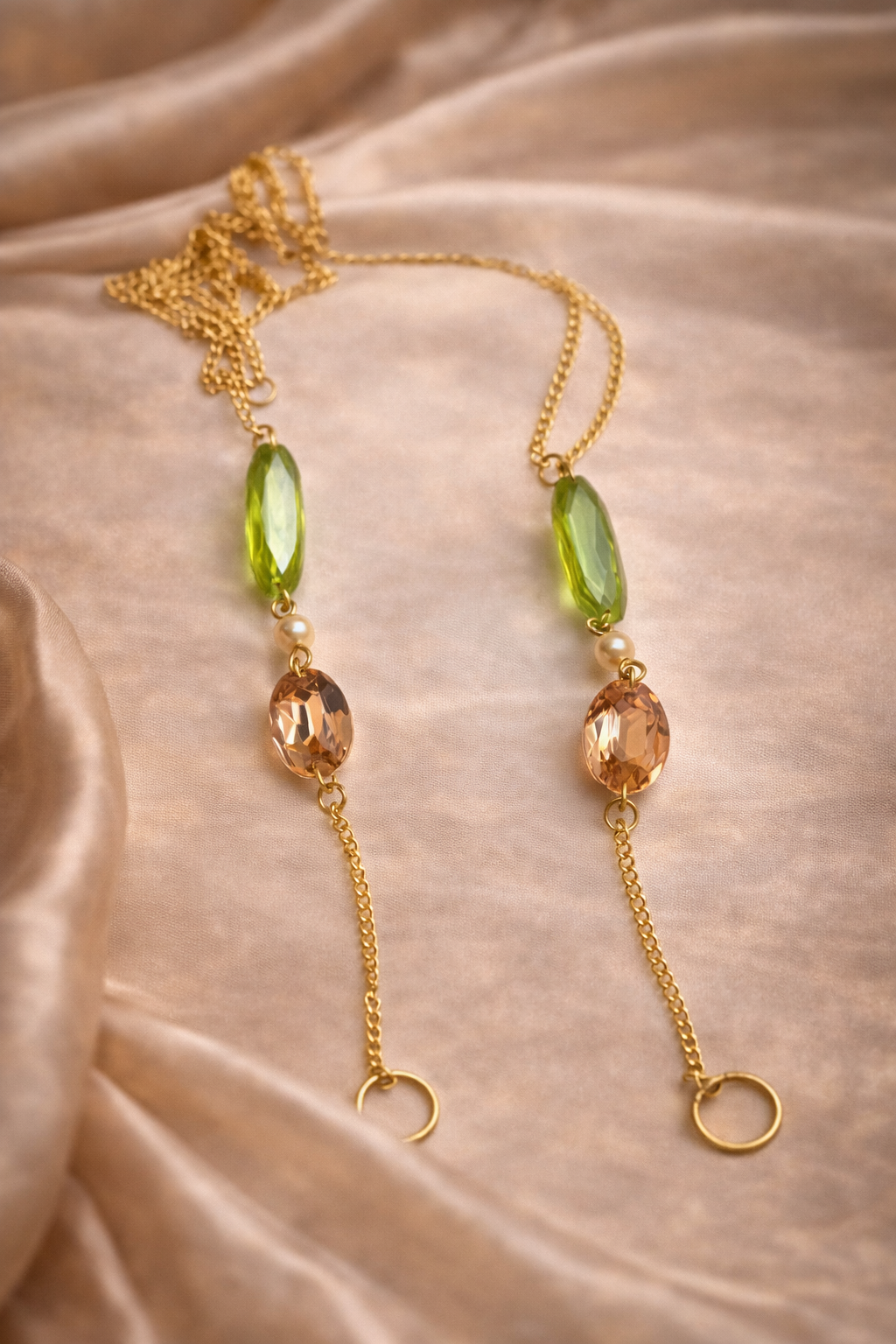 The Olive Blush Chain Eyewear