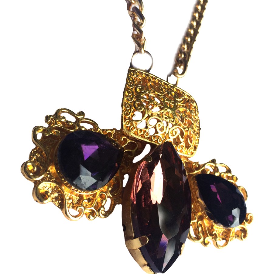 Victorian Bouquet Longneckpiece