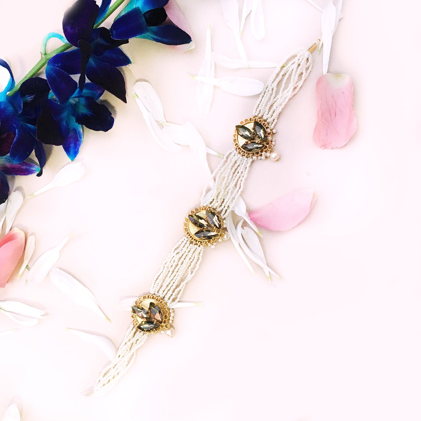 GOLD PLATED TOPAZ FLOWER PEARL PHULKARIYAAN STRING CHOKER