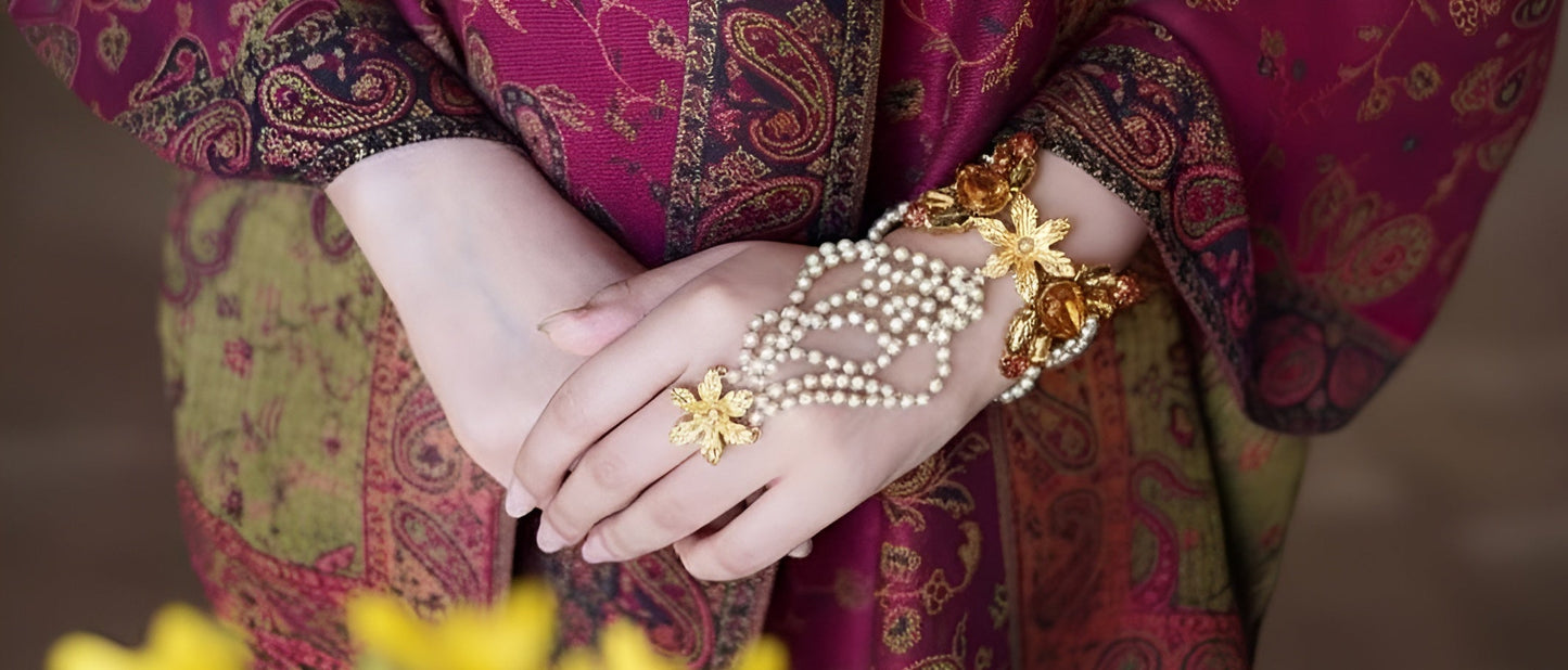 Jasmin Flower Haath Phool / Handharness