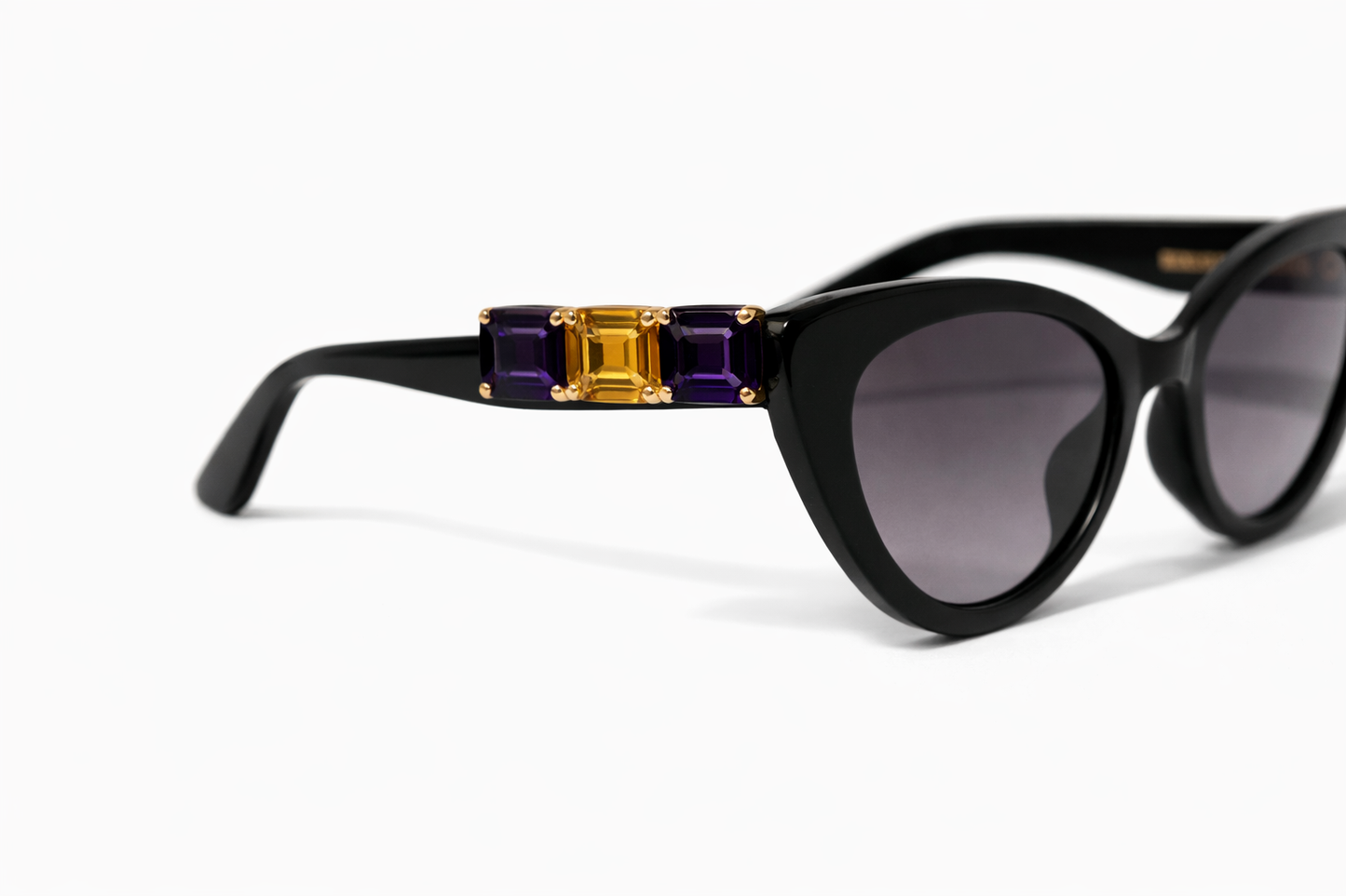 Royal Twilight Eye Stem Clip
