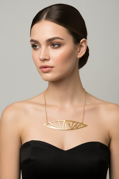 Tribal Tiaben Longneckpiece
