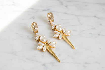 Warrior Pearl Femme Earrings