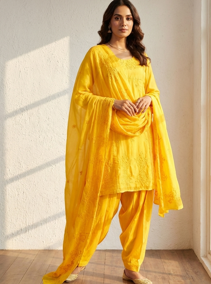 Peela Gulabi Rani Cotton Organza Suit