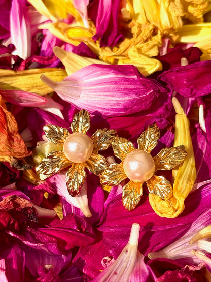 Aurora Flower Eye Stem Clip