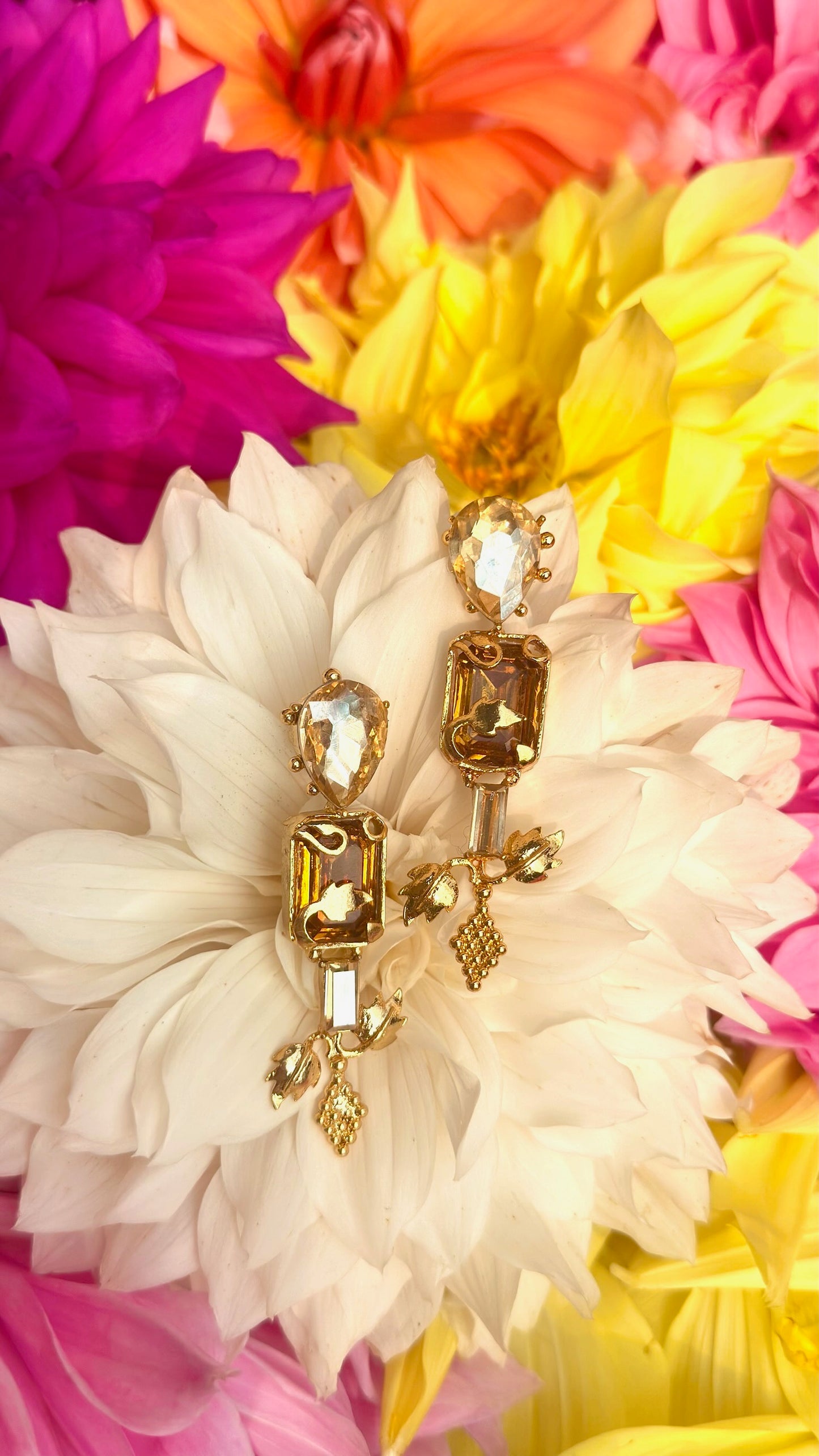 Aashni Leaf Earrings