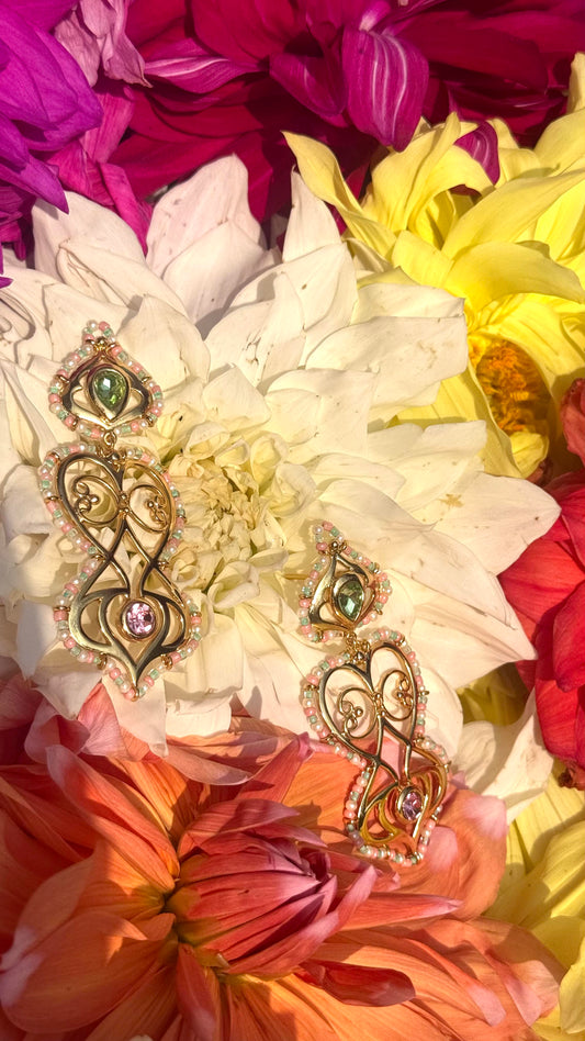Hoor Bageecha Kaan Phool