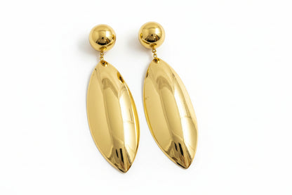 22K goldplated Oversize Leaf earrings