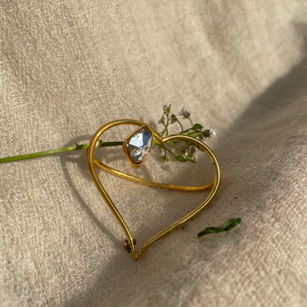 Gold-plated Galactic Cut Two Finger Blooming Heart Ring