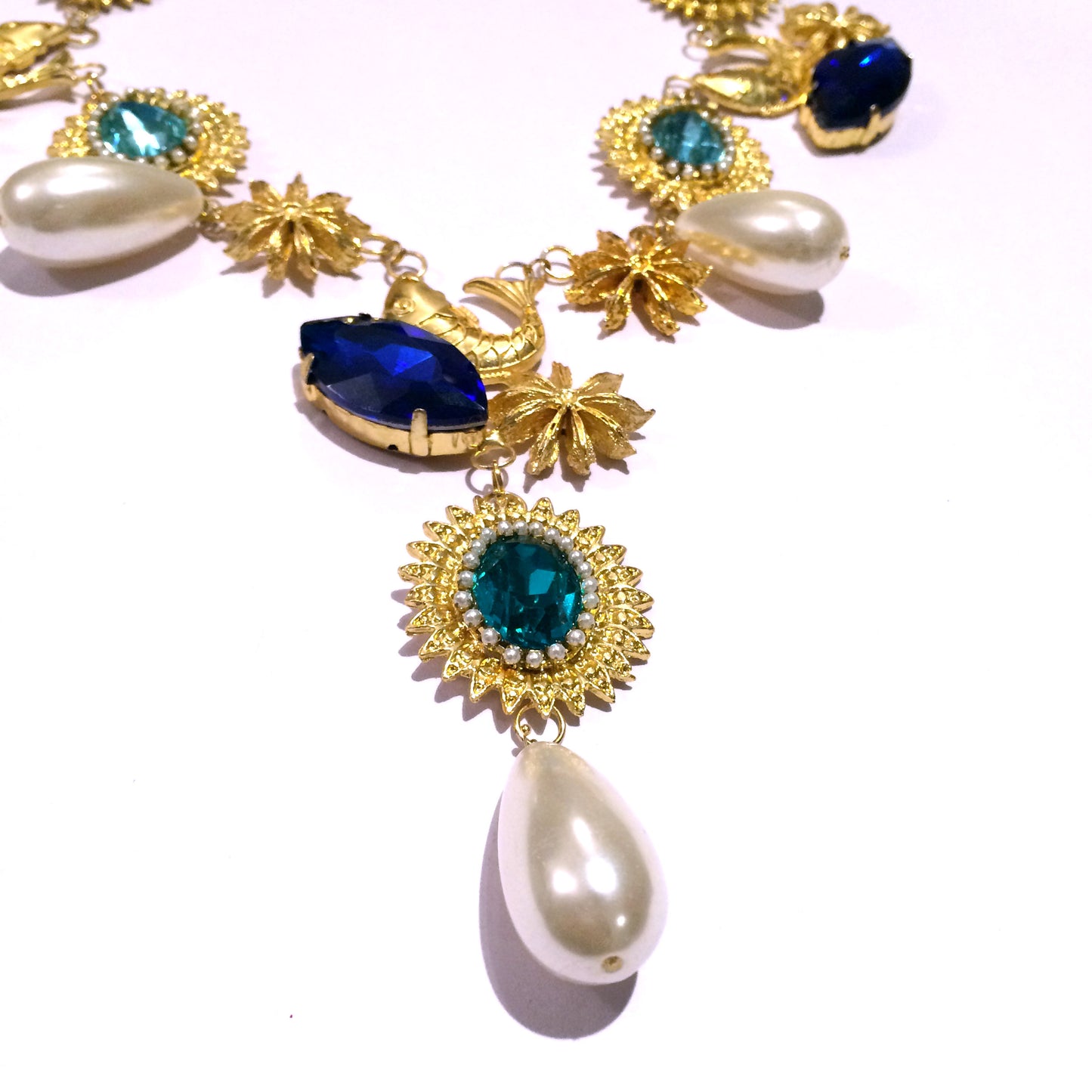 Flora Piscean Neckpiece