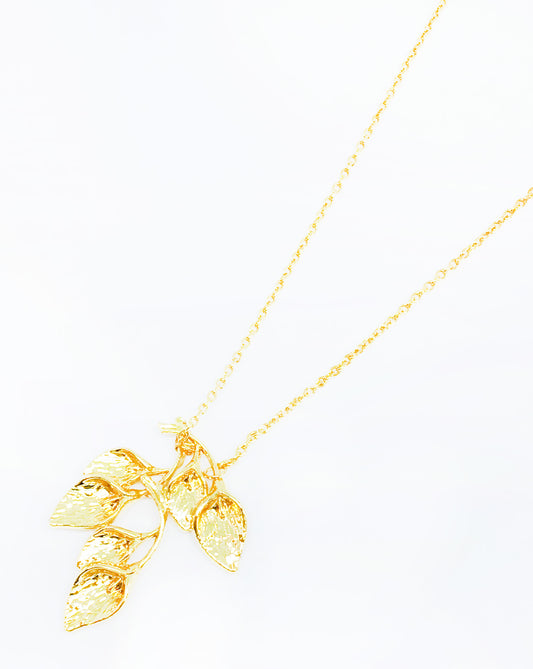 Leaf Anthurium Long Neckpiece