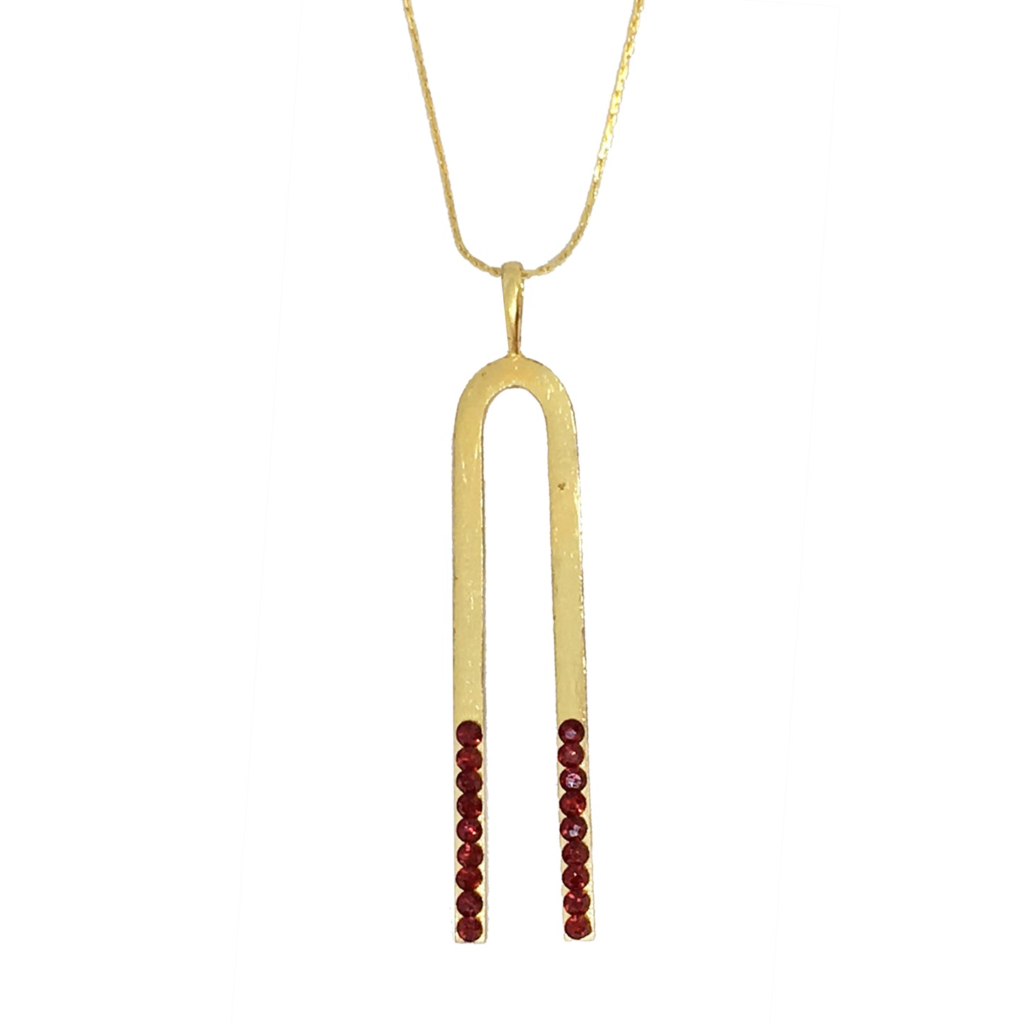Gold-plated Blood Red Stoned Long Horse Shoe Neckpiece